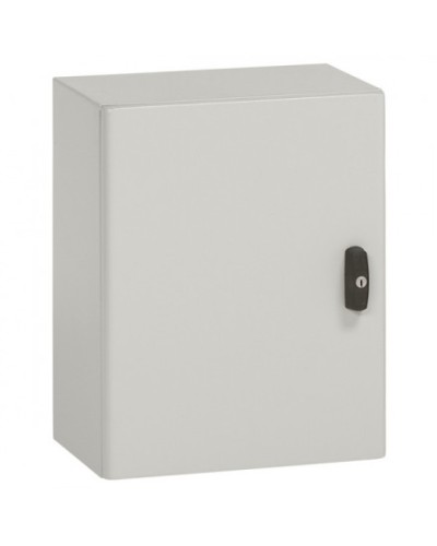 Щит навесной Legrand 035509 в Томске Щиты электрические Pintop.ru